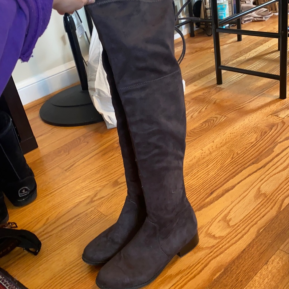 Knee High Suede Boots Size 7.5